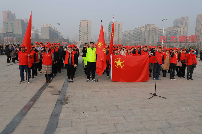 踐行雷鋒精神 “長田人?樂善行”志愿者服務(wù)隊(duì)在行動(dòng)