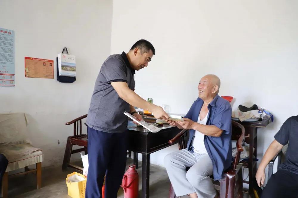 錘煉黨性踐初心 獻(xiàn)禮建黨99周年 —長田實業(yè)黨支部開展系列慶?；顒?/></p><p style=