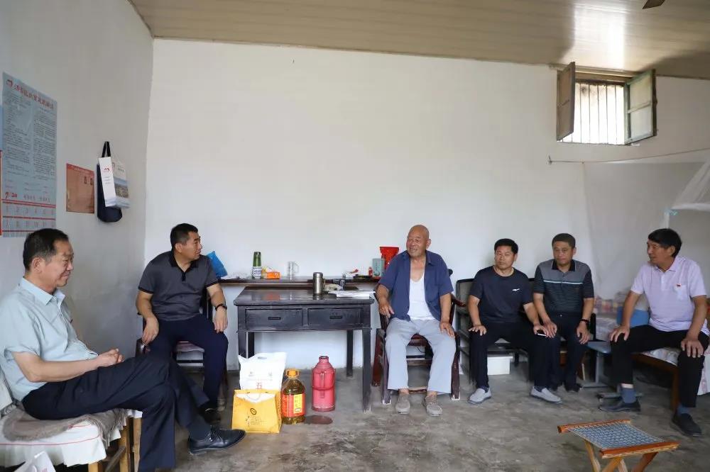 錘煉黨性踐初心 獻(xiàn)禮建黨99周年 —長田實業(yè)黨支部開展系列慶?；顒?/></p><p style=