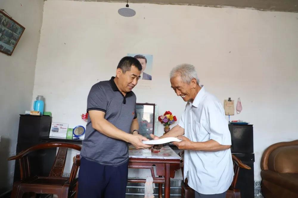 錘煉黨性踐初心 獻(xiàn)禮建黨99周年 —長田實業(yè)黨支部開展系列慶?；顒?/></p><p style=