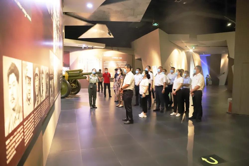 錘煉黨性踐初心 獻(xiàn)禮建黨99周年 —長田實業(yè)黨支部開展系列慶?；顒?/></p><p style=