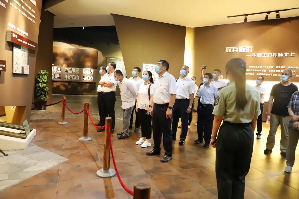 錘煉黨性踐初心 獻(xiàn)禮建黨99周年 —長田實業(yè)黨支部開展系列慶?；顒?/></p><p style=