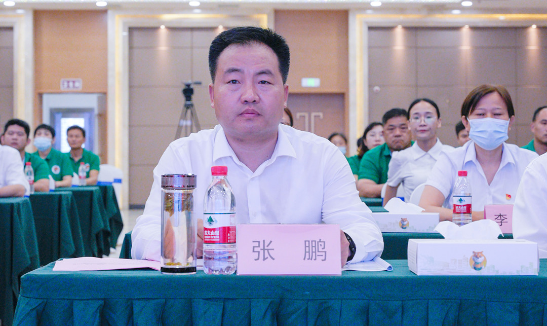 區(qū)委副書(shū)記張鵬_副本.jpg